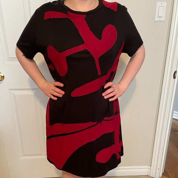 Short sleeved Shift Dress - Picture 1 of 6